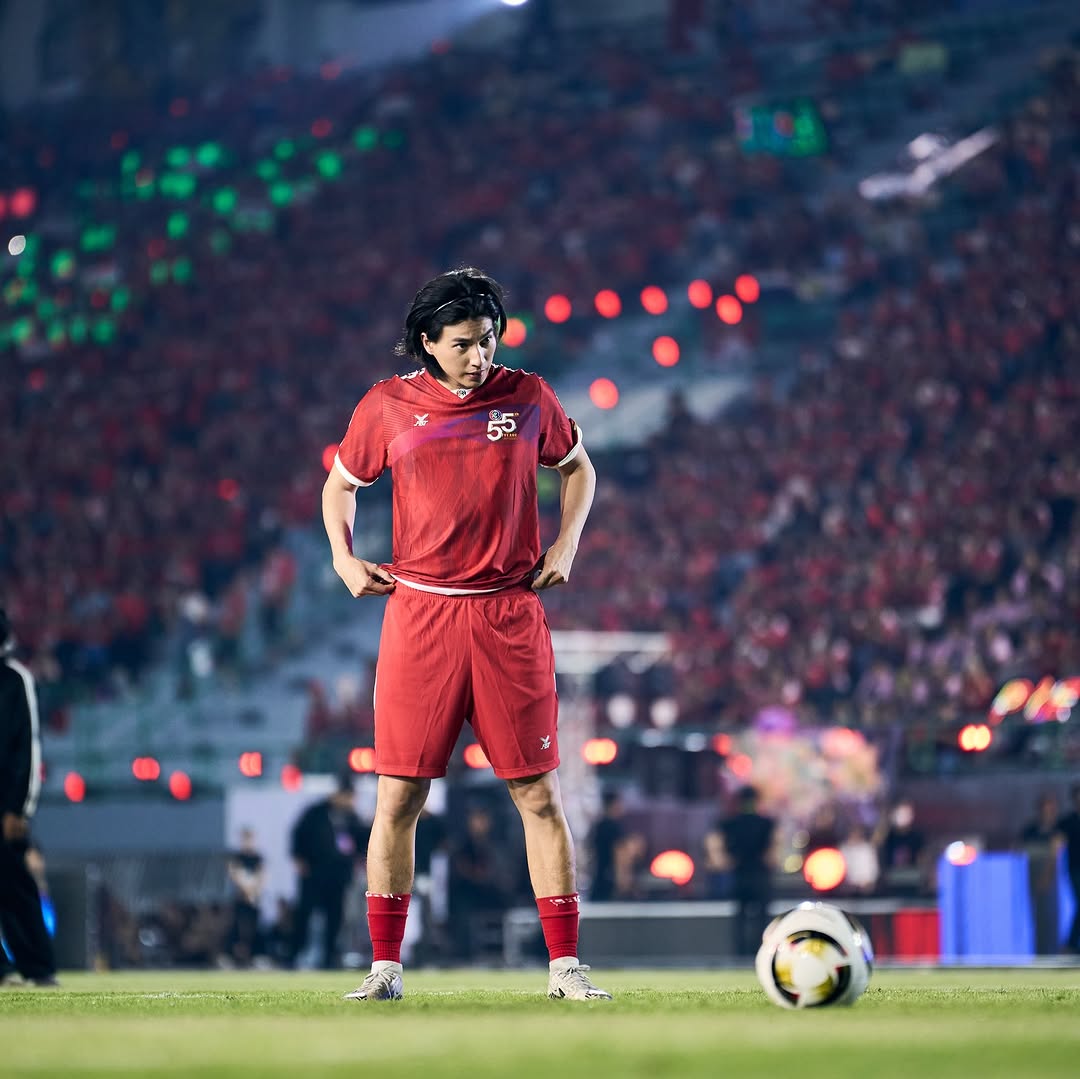 Gulfkanawutofc's tweet photo. ภูมิใจในตัวน้องกลัฟที่สุดเลยค้าบบ  ❤️❤️

IG : GulfKanawut​

GULF STAND RED TEAM 2025
#Gulfstand2025​
#ช่อง3NewEnergyxGulf
#GulfKanawut https://t.co/9PZihkeleo