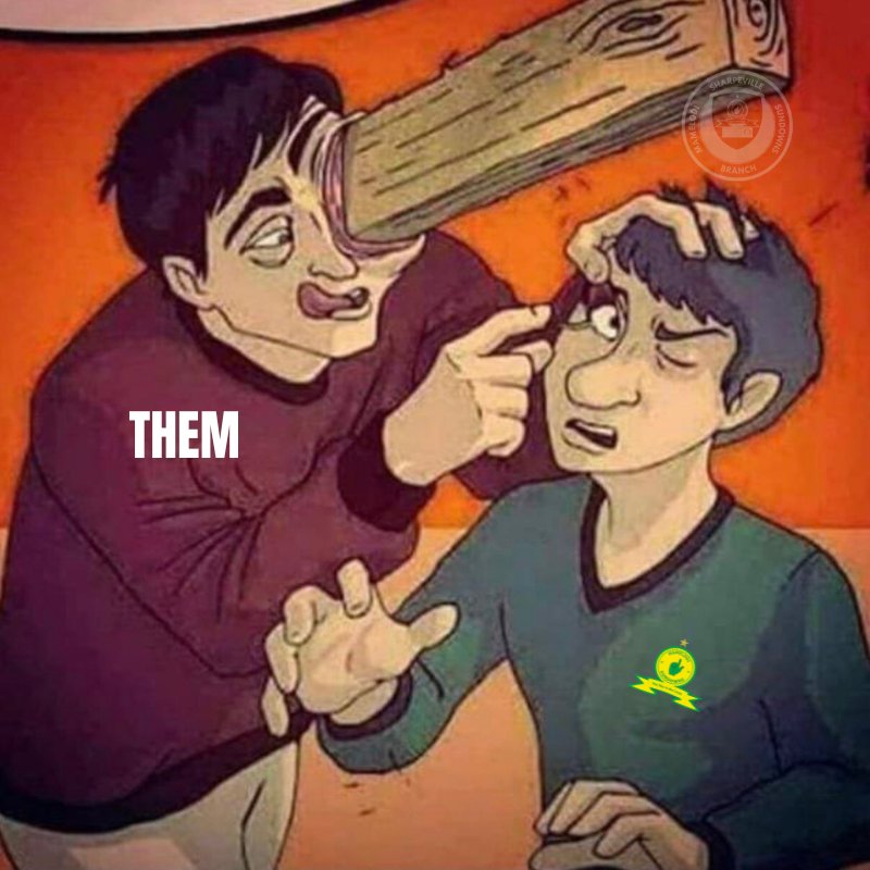 MS_Sharpeville's tweet photo. It's interesting how all the video evidence is posted by the Sundowns camp.
It was clear that the aggressors were Esperance.
#Sundowns 👆 #TotalEnergiesCAFCL #SUNEST 🇿🇦🇹🇳 https://t.co/1a4GsL2BKn