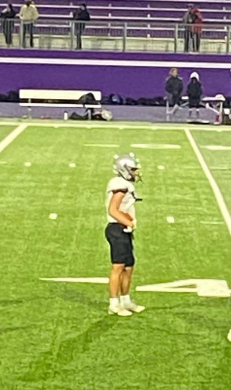 SamSimmonds1209's tweet image. Day #1 of Junior Mustangs tryouts. Great day putting in the work! @westernuFB @WesternMustangs @FootballOntario @onhsfball @FootballCanada @chatfootball