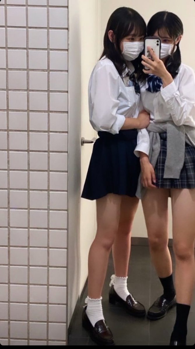 公衆トイレでレ ズえっ 千しちゃう２人組
顔面level高し、体levelも高し　７７本９８分

ttps://gofile.io/d/aq1waq