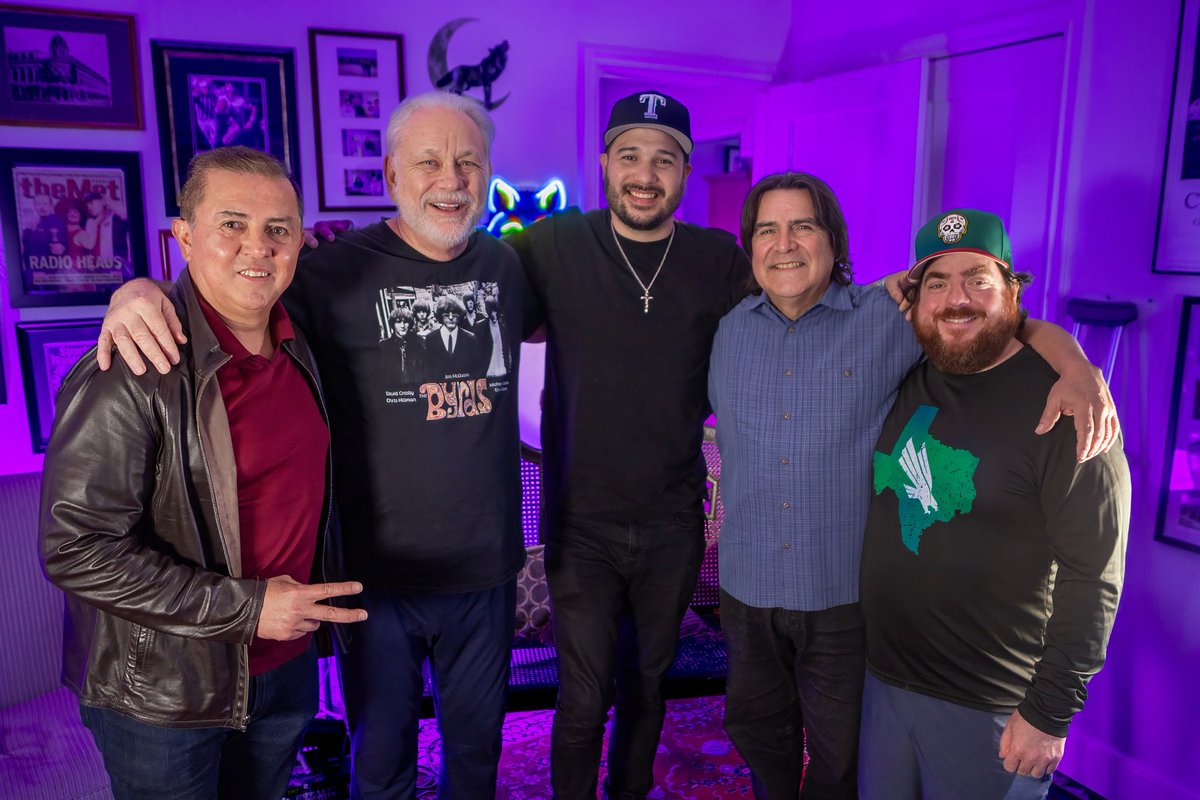 YDC_DFW's tweet photo. We’re going to ¡Al Maximo! with Victor, Carlos and Ivan on the latest episode of Your Dark Companion! We talk their new podcast and how they all made it into the business!
#almaximo #ydc #yourdarkcompanion #sports #broadcast https://t.co/IhrrjQRsOt