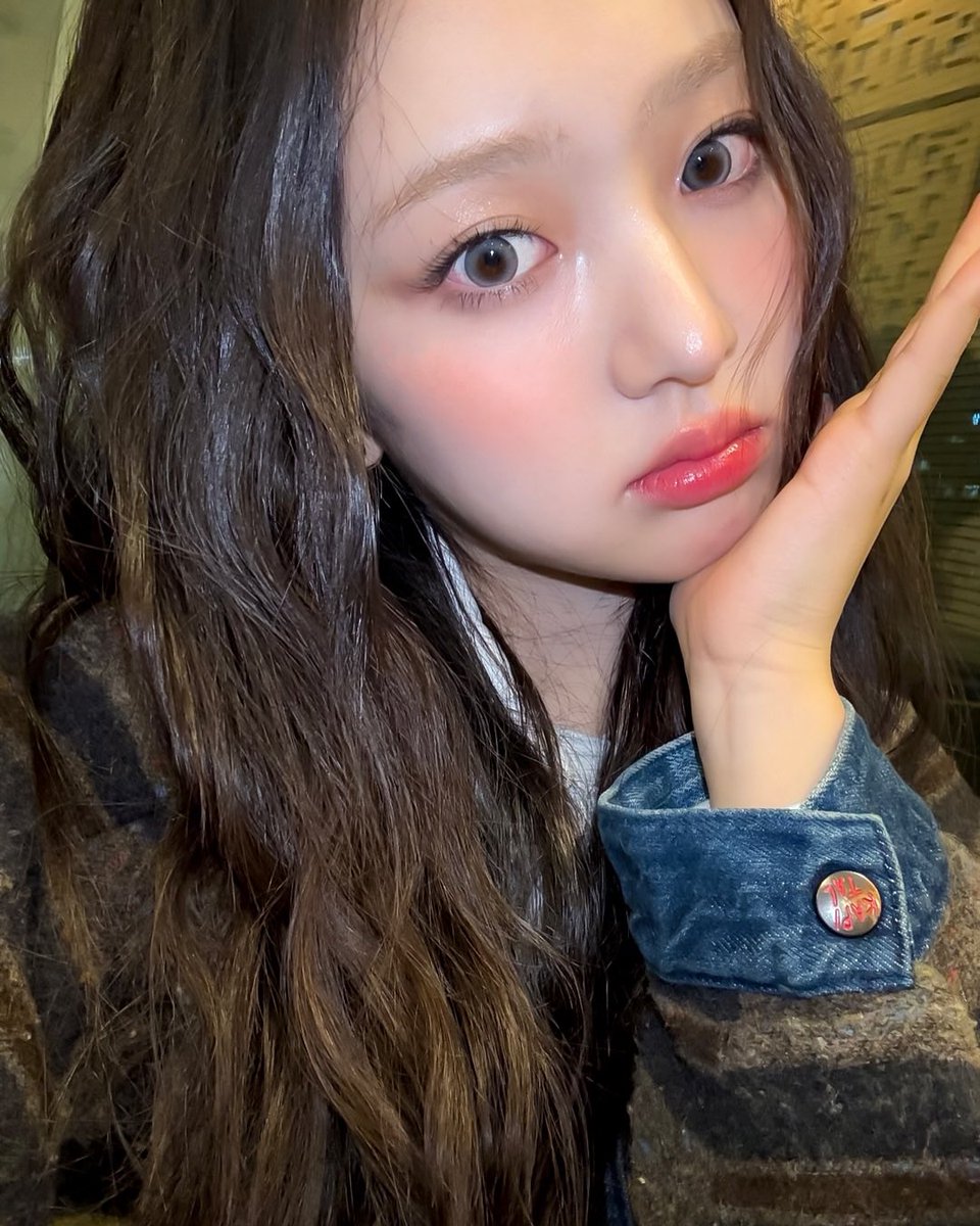 Thrilled beyond measure to join the jubilant chaos of SBS Youngstreet—where effervescent vibes collide with uproarious laughter, and every moment sparkles with unbridled glee! A whirlwind of merriment, dazzling energy, and pure, exhilarating bliss awaits!