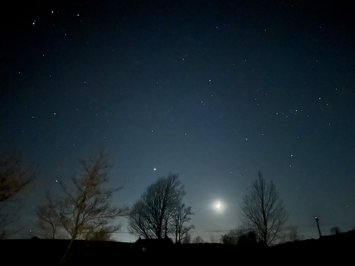 Living in the ‘back of beyond’ is wonderful for many reasons, not least starry skies 

"May all the stars hang bright above her dwelling, Silent as though they watched the sleeping earth!”🌎