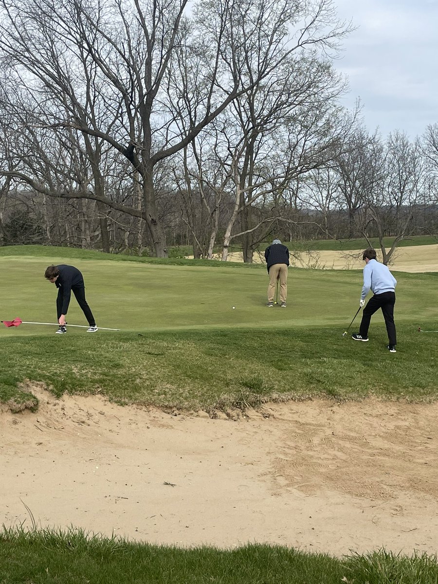 FarmGolf's tweet image. Varsity won their match today against Winfield 177-201. Bryce Gould and Trison Kendall tied for 1st place in the match with a score of 43. Tyler Bextermueller took 4th with a score of 45. Mason Campbell took 5th place with a score of 46.