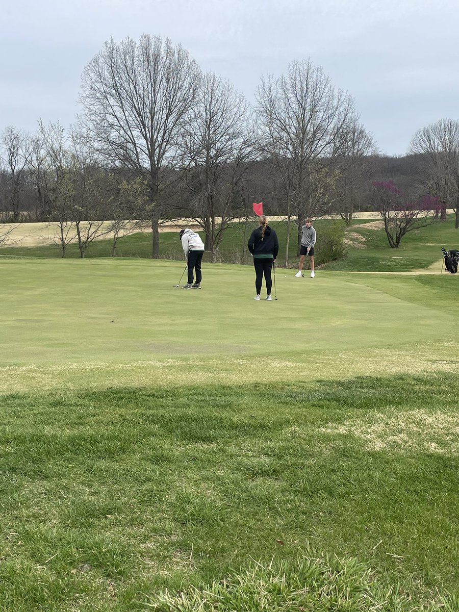 FarmGolf's tweet image. Orchard Farm JV won their match against Winfield 186-258. Scores included Landgraf-44, Larrew-46, Gerst-47, Hackmann-49, and Jenkins-52.