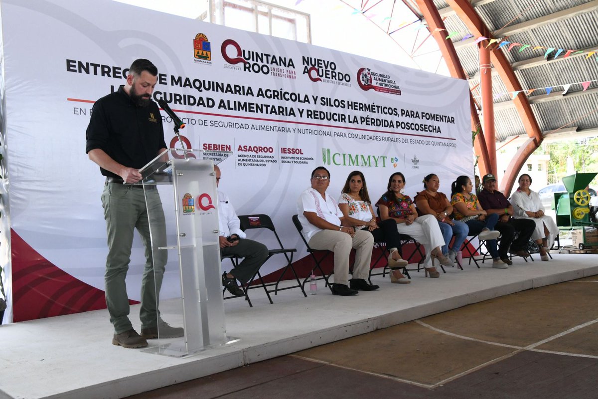 ACCIMMYT's tweet photo. Acompañamos la puesta en marcha de centros de maquinaria y silos herméticos como parte del proyecto de #SeguridadAlimentaria en Quintana Roo. “Hoy materializamos un esfuerzo conjunto, basado en la colaboración, el conocimiento y la innovación.” —Jelle Van Loon, CIMMYT. #ASAQROO https://t.co/qhKvhfWATn