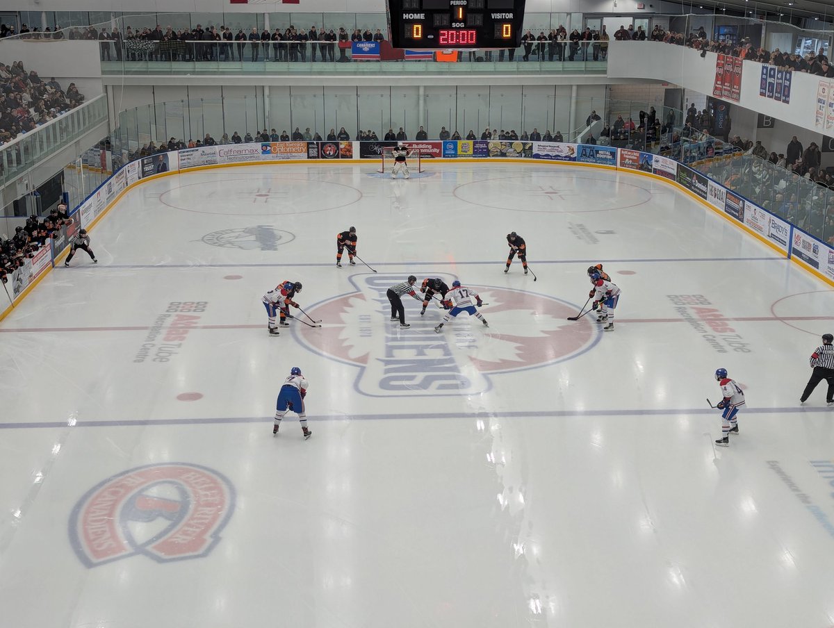 Game 6 is underway ! Boe Piroski with the start in net !