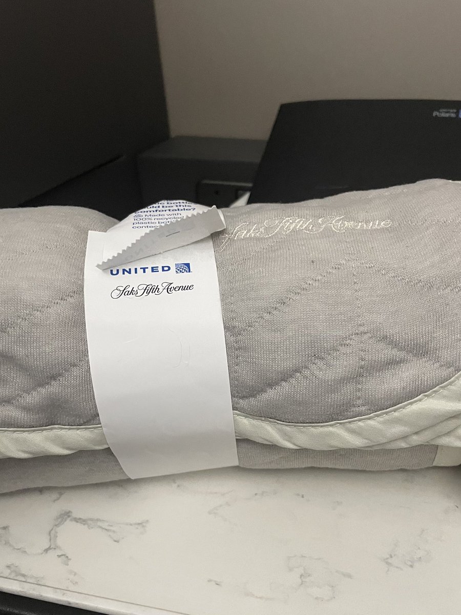 ParAvionLtd's tweet image. Well if you can’t go G-whiz class when going Global the Falcon Lady will give you 787 reasons to fly @united.  #bizavworks 🛩️🌎