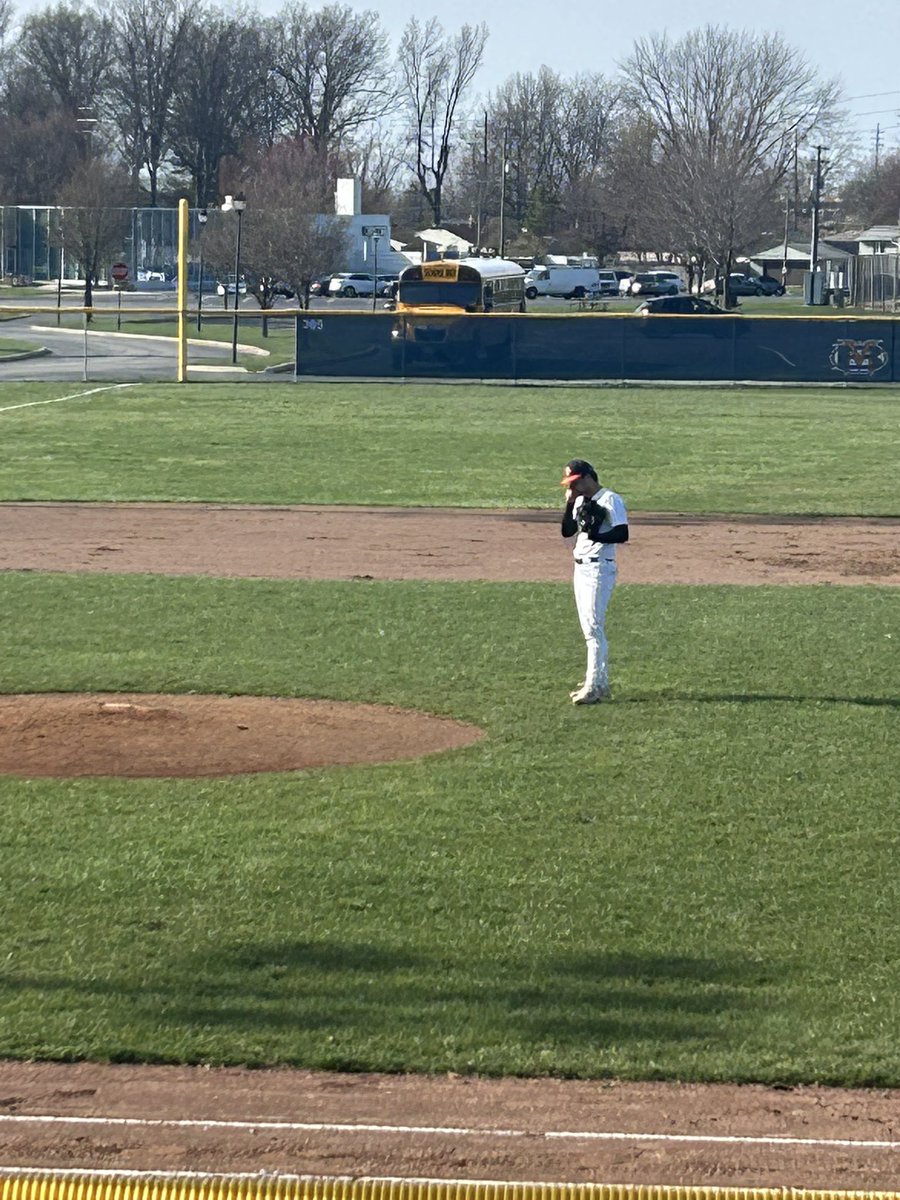 Dan Bowser Jr tweet media