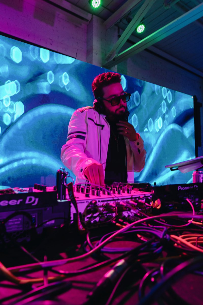 MOTIVATE 📲 Available for Consulting & Marketing tweet media