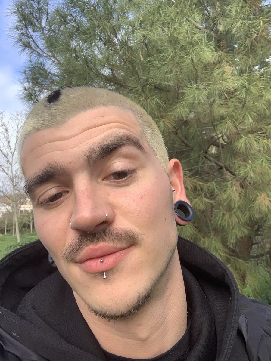 Amparo Cardiaquette (@mellamanser) on Twitter photo 