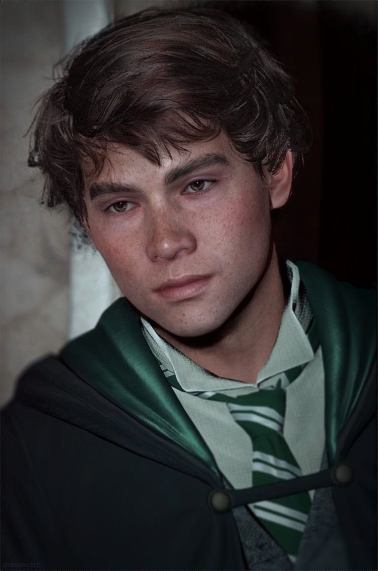 Aɴᴛᴏɪɴᴇ Pᴇᴛʀᴏᴠɪᴛᴄʜ 🩰 tweet media