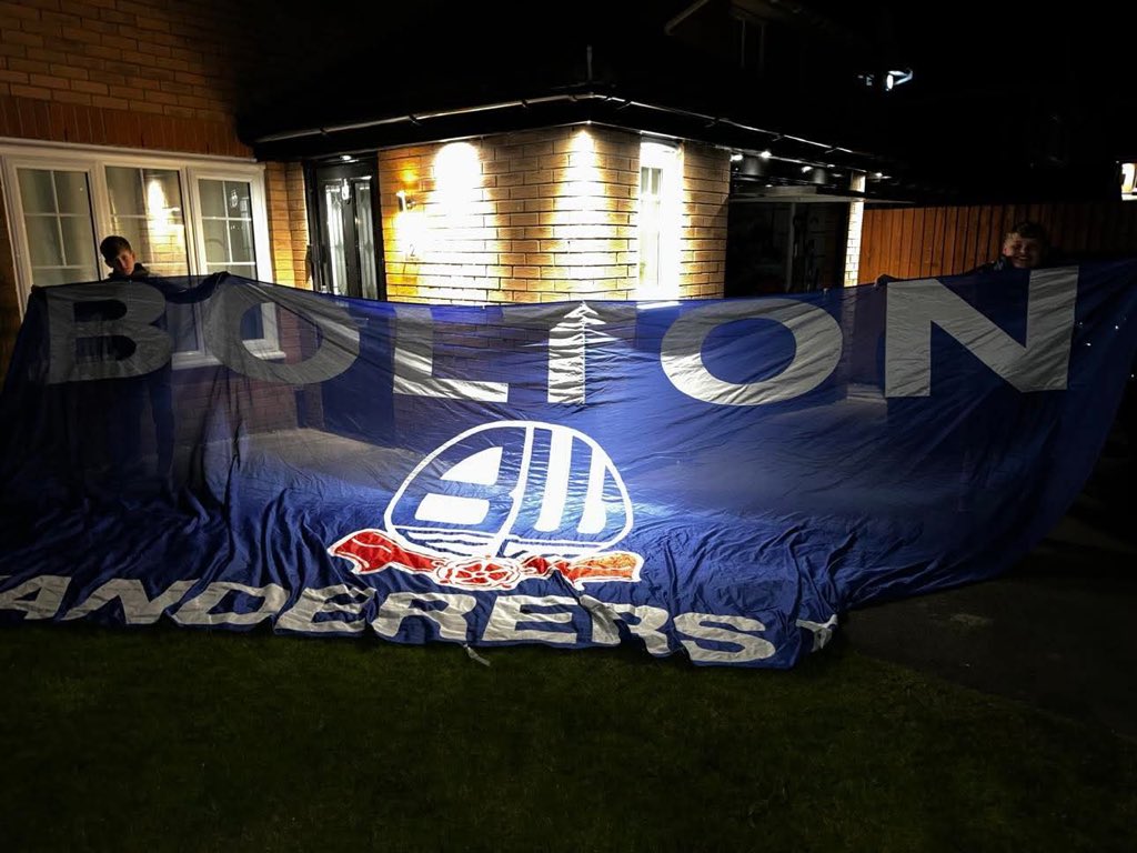 HeysPip's tweet photo. Hindley WN2 is All White tonight.🤍🐘🏰🫶🏼😜 #bwfc #BOLTON @OfficialBWFC https://t.co/aVY4NQHYSl