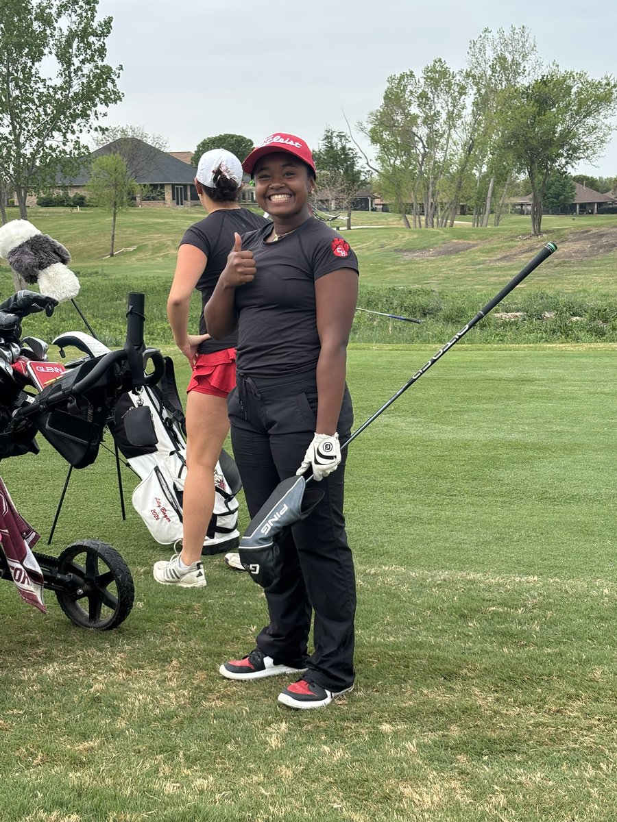 Congrats to CHHS girls golf for winning 1st place in the district tournament and our very own Areiya Glenn who took 7th individually !