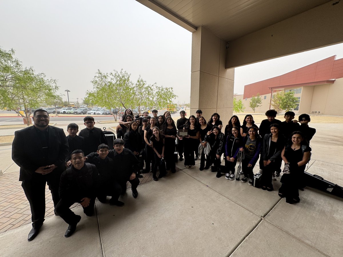 Socorro HS Band & Flags tweet media