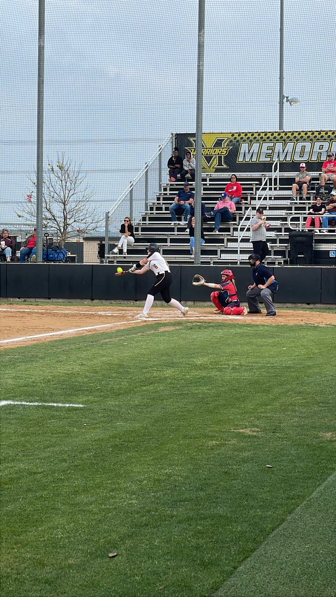 Memorial Athletics (@memowarriors) on Twitter photo Warriors with multiple base hits in the bottom of the 2nd adding 7 runs! Warriors with multiple base hits in the bottom of the 2nd adding 7 runs!