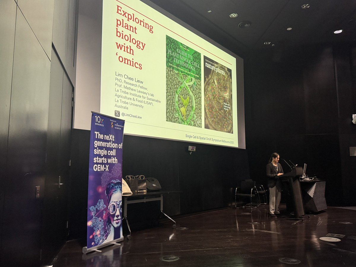 Millennium Science (@mscienceaustnz) on Twitter photo Next up at #10xOmiX Melbourne, Lim Chee Liew (<a href="/LimCheeLiew/">Lim Chee Liew 刘玲志</a>) from <a href="/latrobe/">La Trobe University</a> is exploring plant biology with ‘omics with <a href="/10xGenomics/">10x Genomics</a>. 🌿🌳🌱 Next up at #10xOmiX Melbourne, Lim Chee Liew (<a href="/LimCheeLiew/">Lim Chee Liew 刘玲志</a>) from <a href="/latrobe/">La Trobe University</a> is exploring plant biology with ‘omics with <a href="/10xGenomics/">10x Genomics</a>. 🌿🌳🌱