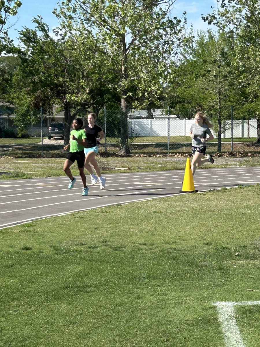 Barons Track tweet media