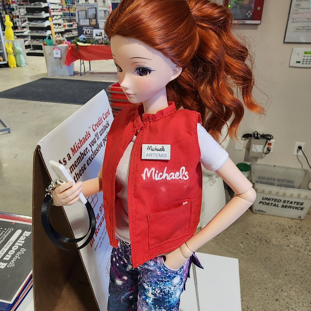 Official first day on the job!
#smartdoll #smartdollchitoserealityverse #smartdollsatwork