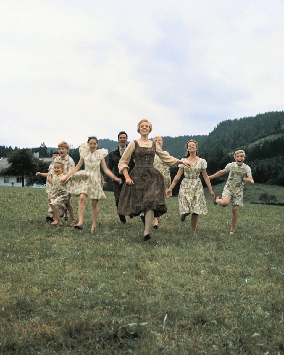 60 years ago today, The Sound of Music was released in movie theatres across the United States! ✨ 

Photo: ©1965 20th Century Studios, Inc.