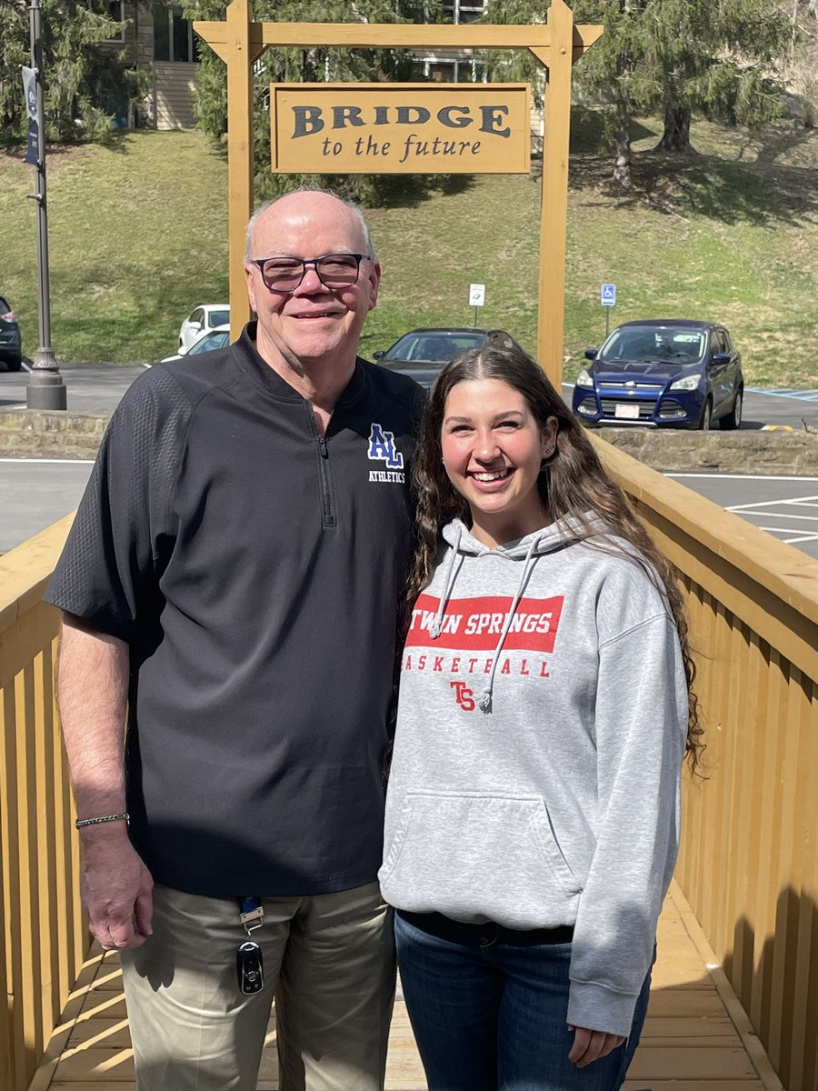 I wanted to give a HUGE thanks to each coach who took the time to offer me an opportunity to continue to play. I have made the decision to soar &amp; am equally blessed to get to experience this with the most important-my family! Thanks to Coach Mills for this amazing opportunity! 💙
