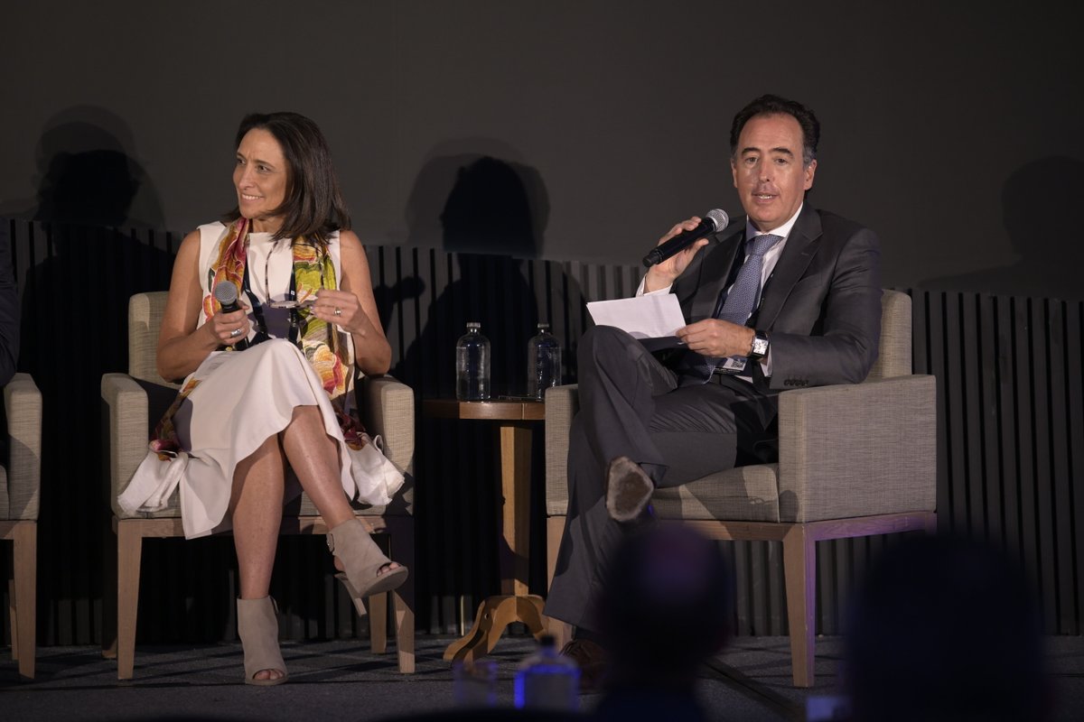 Para un futuro energético confiable y próspero, desde la iniciativa privada debemos contribuir a alcanzar las metas de seguridad y transición energéticas del país. La colaboración es clave para garantizar el suministro de energía que #México necesita. #CumbreAMEXCAP2025 <a href="/AMEXCAP/">AMEXCAP</a>