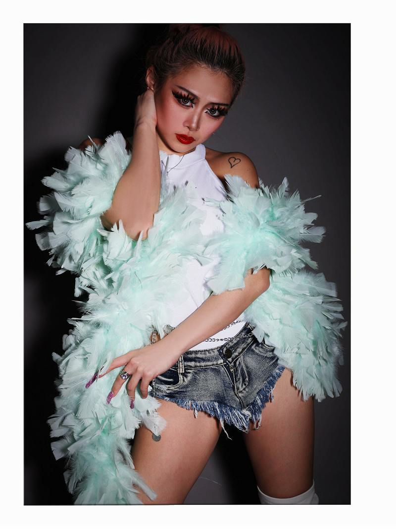 bombshell_dance's tweet photo. bombshell Goods✨

ステージ映え抜群！ふわふわ羽ストールで大胆にキメる♪ミントカラーが爽やかなダンサー必見アイテム✨大胆デザインで視線独占！

https://t.co/eRaVpSkJqe
＃bombshell ＃dancer ＃ダンス衣装 ＃ボムシェル https://t.co/odPXDxPh6S