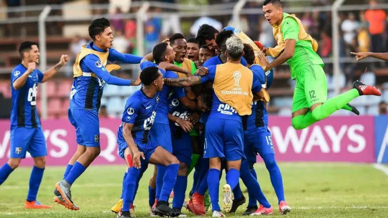 forovinotinto's tweet photo. #DATO | Un equipo venezolano no ganaba en Chile desde el 2019 cuando el #ZuliaFC venció 1-0 a Palestino en la #CopaSudamericana.
---
#CaracasFC es el equipo venezolano con más triunfos ante equipos chilenos en suelo austral:
1. Caracas FC [6]
2. Zulia FC [1]
3. Atlético Venezuela [1]