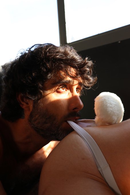 3 pic. Easter approaching and I&rsquo;m already so excited   @daniboy__x https://t.co/qF0YFcIKLd