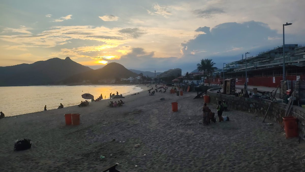 Por do sol no meu quintal 😍❤️