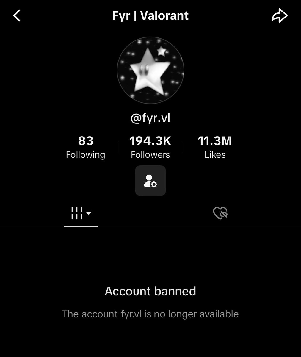 Anyone know someone who can help me get unbanned? 
(it‘s been a month with no updates)

Literally got banned for a „guns.lol“ link in my bio..

Twitter blow this up 😭🙏