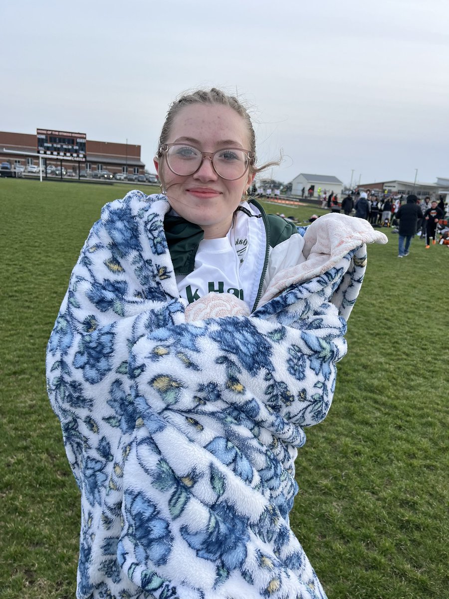 OakHarborTrack's tweet image. Freshman Hailey Worstell wins her 1st HS race.