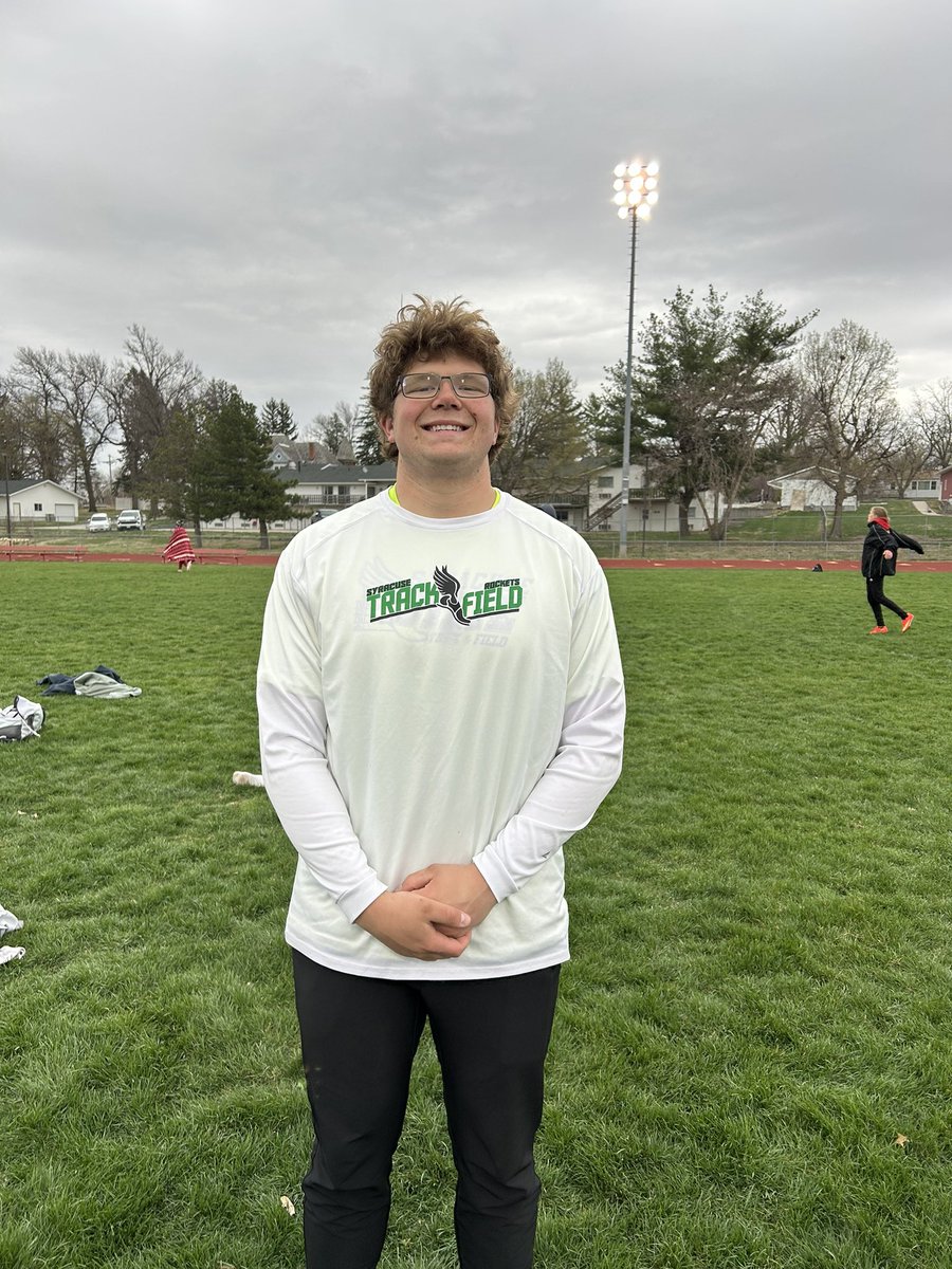 Gavin Kelch wins the Discus at the Auburn Invite with a throw of 158-07!