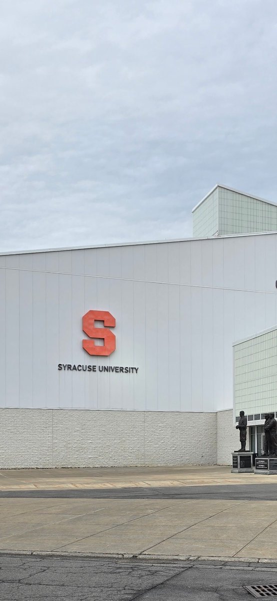 Walt Frazier (@34kwalt) on Twitter photo Had a great time this weekend at <a href="/CuseFootball/">Syracuse Football</a>. Can’t wait to be back for their spring game! Had a great time this weekend at <a href="/CuseFootball/">Syracuse Football</a>. Can’t wait to be back for their spring game!