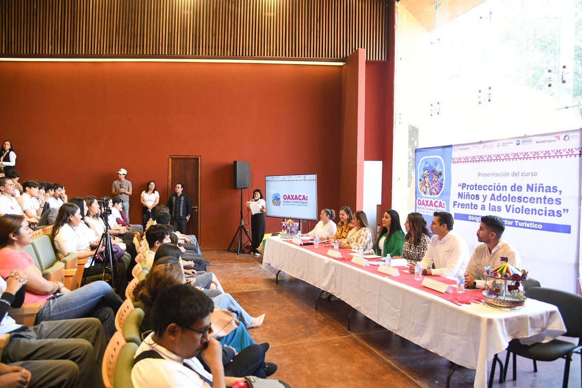 SaymiOaxaca's tweet photo. Inauguramos el curso “Protección de Niñas, Niños y Adolescentes Frente a las Violencias”, como parte de la estrategia “Oaxaca: Destino Turístico Seguro para Niñas, Niños y Adolescentes”. https://t.co/J2itawN7NL