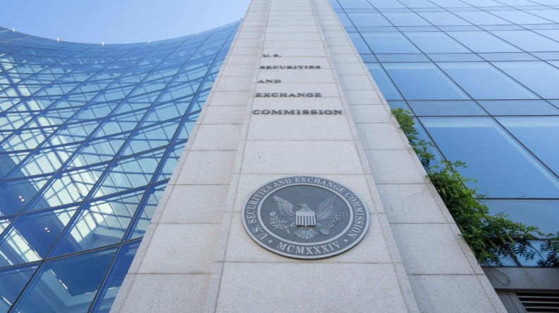 BCHMiner's tweet photo. Grayscale seeks SEC approval to list crypto ETFs with BTC, ETH, XRP, SOL, and ADA holdings
Grayscale has filed with the SEC to list its Digital Mega Fund as an ETF on NYSE Arca, offering investments in Bitcoin, Ethereum, XRP, Solana, and Cardano.

Grayscale’s Digital Mega Fund Targets NYSE Arca Listing for Wider Crypto Exposure
Crypto asset management company Grayscale Investments filed a Form S-3 registration statement with the U.S. Securities and Exchange Commission (SEC) on March 31, aiming to list shares of its Grayscale Digital Large Fund on NYSE Arca under the ticker symbol GDLC. The move will convert the fund into an exchange-traded fund (ETF) and expand public trading access to a diversified digital asset fund consisting of major cryptocurrencies.

Grayscale shared on social media platform X:

Today, we filed a registration statement on Form S-3 registering shares of Grayscale Digital Large Cap Fund (symbol: GDLC) under the Securities Act of 1933. This is an important step in elevating GDLC to an ETP. GDLC holds the top 5 crypto assets by market cap.

However, the launch of the program is still contingent on SEC approval of a separate 19b-4 filing by NYSE Arca in October 2024. Grayscale said: “The Fund will not seek the effectiveness of that registration statement and will not make any offerings of shares unless and until such approval is obtained.”

The fund's holdings are determined by the Coindesk Large Select Index (DLCS), which selects digital assets with the largest market cap that meet certain criteria, such as availability under Coinbase custody, and excludes stablecoins and memecoins. As of March 31, the fund holds five assets: Bitcoin (BTC), Ethereum (ETH), XRP, Solana (SOL), and Cardano (ADA). As of writing, the portfolio by weight includes: Bitcoin 79.40%, Ethereum 10.69%, XRP 5.85%, Solana 2.92%, and Cardano 1.14%.

The Fund’s investment objective is to cause the value of the Shares (based on net asset value per share) to reflect the value of the digital assets held by the Fund… plus any cash held by the Fund and less the Fund’s expenses and other liabilities,” Grayscale explained. Currently, only cash-based share creation and redemption are offered, and pledging of fund assets is not permitted.

Grayscale also discussed the historical trading discount on OTCQX, with the fund's shares often trading below net asset value (NAV). From July 1, 2022 to December 31, 2024, the highest observed discount was 63%, with an average of 40%. This discount narrowed to 12% by the end of 2024 and was 10% as of March 18. The company believes that the exchange listing and redemption plan can align the share price with the net asset value. The filing details:

Following the listing of NYSE Arca, the Manager expects the stock market price and the net asset value per share to converge.

The fund uses Coinbase Custody Trust Company as custodian and Bank of New York Mellon as administrator and transfer agent, and operates under Cayman Islands regulations.