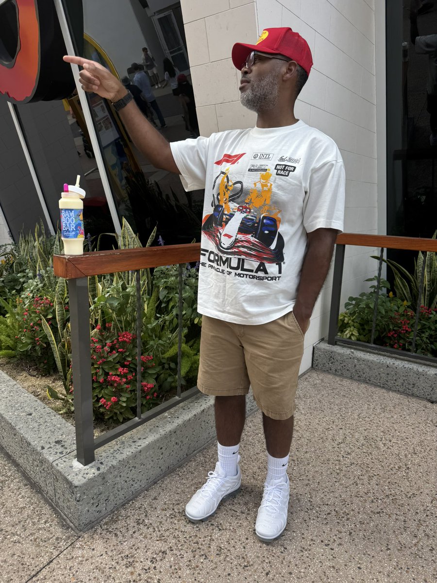 HeadleyHoops's tweet photo. Big 42 vibes 🎂🎉🥳… blessed 🫡 https://t.co/Xe6AVezQOe