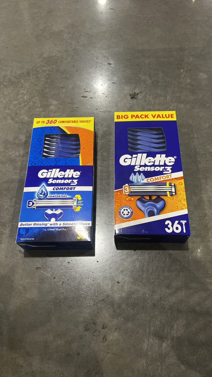 amoolverse's tweet photo. Marketing excellency!! 

Same product, same company, same price EXCEPT different packaging.

Placed side by side in the shop.

Which one will you buy?

#MarketingSuccess #marketingdonewell https://t.co/eTtVu2aWYl