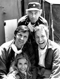 flothilde's tweet photo. @ClassicMASH 

That #TrapperJohn #WayneRogers smile https://t.co/FwfZWKFTpt