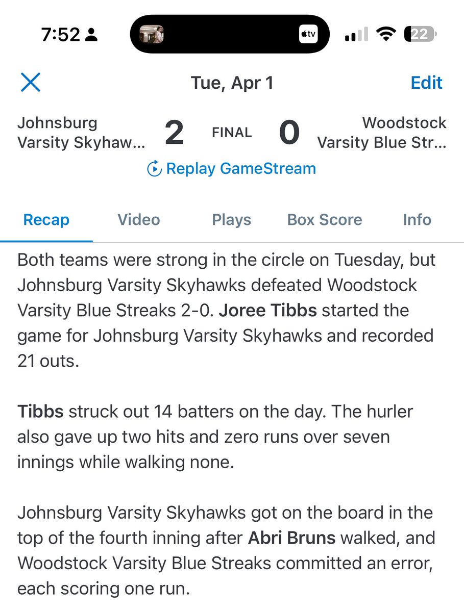 A chilly conference W tonight. 
Joree Tibbs in the ⭕️ sitting down 14 batters! 
#skyhawksoftball