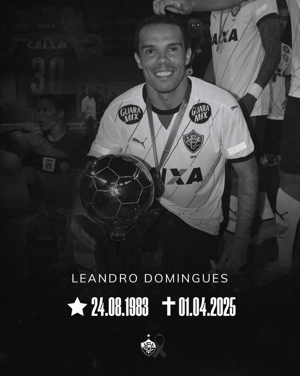 ECVitoria's tweet photo. O Esporte Clube Vitória lamenta profundamente o falecimento do ídolo Leandro Domingues.

Revelado na Fábrica de Talentos, hexacampeão baiano e campeão da Copa do Nordeste, Leandro se destacou como um dos grandes jogadores da história do clube. Grande destaque no Campeonato Brasileiro de 2008, nos ajudou a conquistar uma das melhores colocações da nossa história no futebol nacional.

Leandro sempre foi um verdadeiro maestro em campo, demonstrando garra e paixão pelo clube. 

Seu legado de força, dedicação e exemplo de pessoa continuará a inspirar gerações.

Desejamos forças aos familiares, amigos e a todos os fãs e admiradores. 🖤