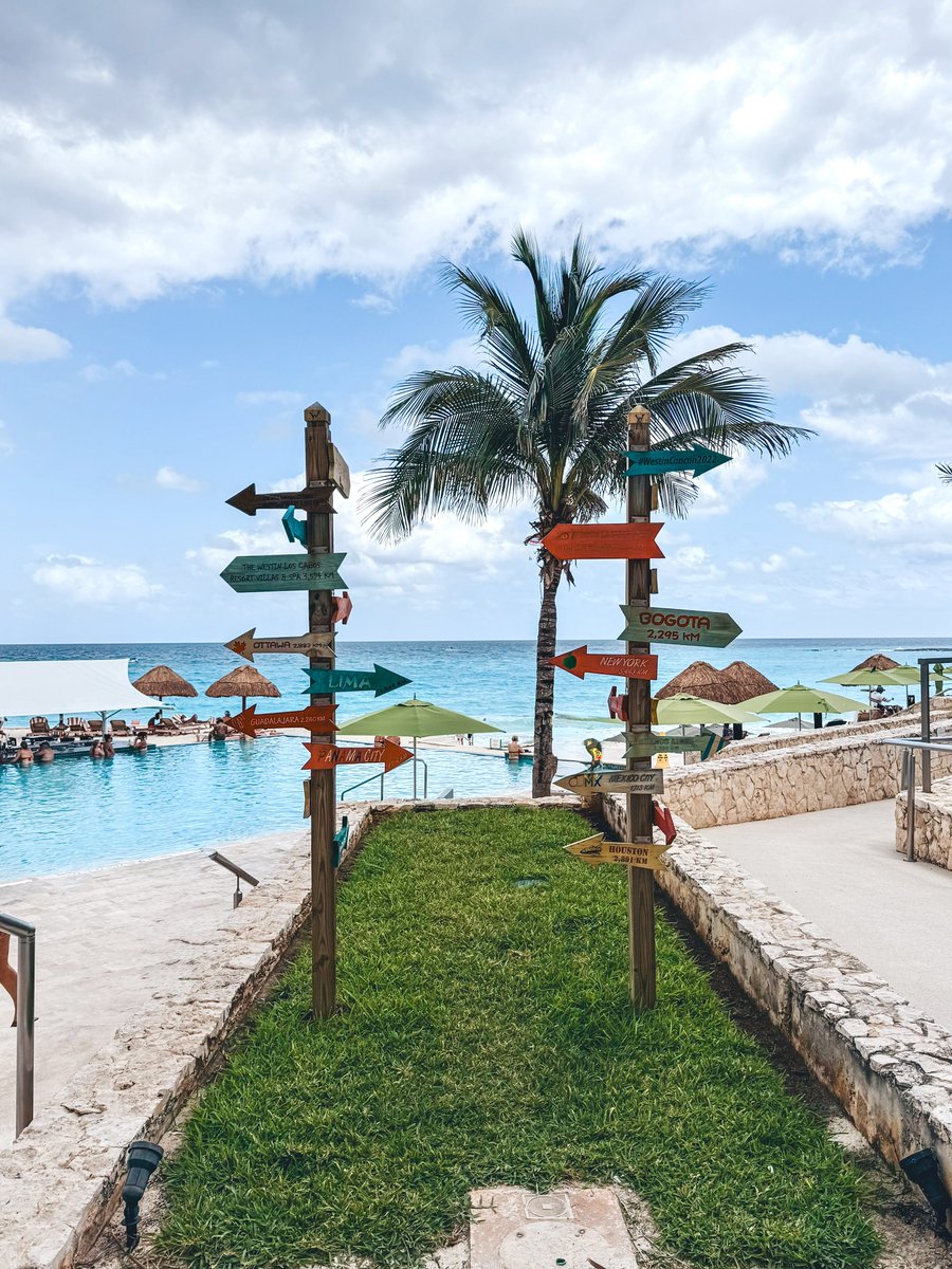 kay__1027's tweet photo. Stayed at @Westin Resort &amp; Spa for our trip to Cancun. The ocean front area with the beach and pools was gorgeous and the staff were super friendly! The rooms need an update though so I’ll give it a solid 4/5. #Cancun #Travel #Resort https://t.co/p9phJMGUqs