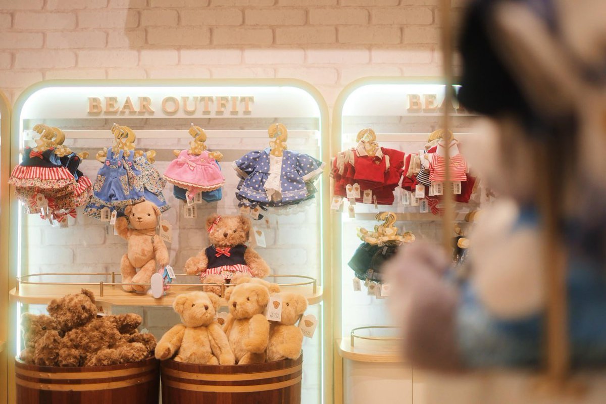 RubyStork's tweet image. Some love is as pure as teddy bears! 💕🐻