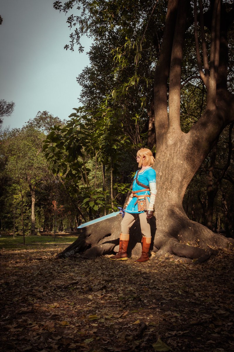 Más fotitos de Link ✨

#Cosplay #Link #theLegendOfZelda #botw
