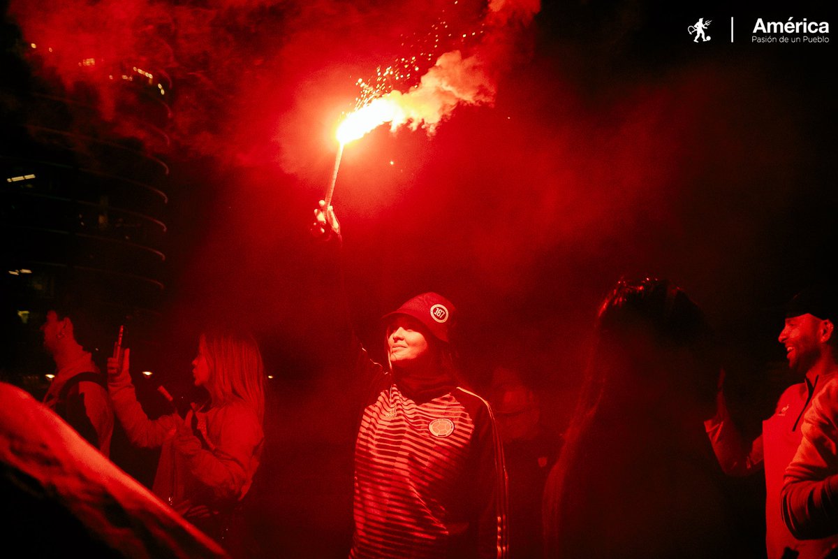 AmericadeCali's tweet photo. 👹 ¡Esta pasión no tiene fronteras! Gracias por acompañarnos en Montevideo. 🇺🇾

Esperamos tu buen comportamiento mañana en el Centenario. 🏟️ https://t.co/izj8X3chWR