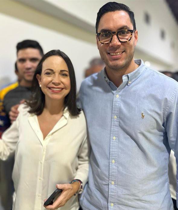 La herencia de Ismael García es un ejemplo claro de cómo la corrupción se perpetúa en la oposición. Necesitamos líderes que representen los valores de nuestro pueblo, no delincuentes.
#ComandoHugoChávez