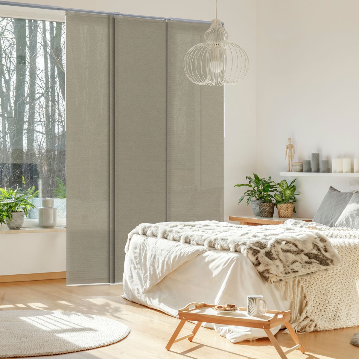 GoDearDesign's tweet image. Want to enjoy the spring sunshine, but afraid it&apos;s too harsh? Our #LightFiltering series of sliding panels is the solution! 😎 They filter just the right amount of light and provide semi-privacy. 🌞🌸

#WindowTreatments #PanelBlinds #SlidingPanels #VerticalPanels #BedroomInspo