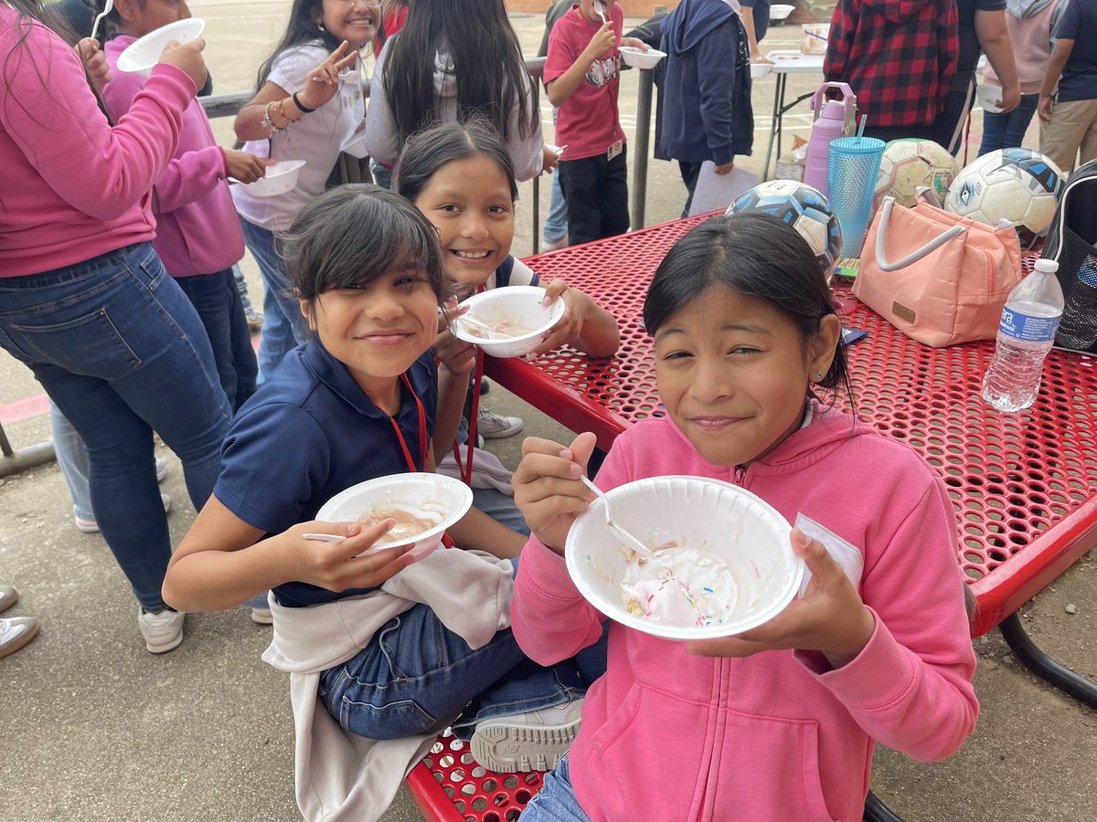 Alexandra Flores, M.Ed. tweet media