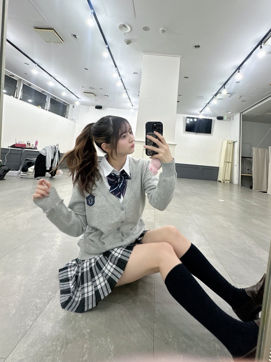お知らせ⋆͛📢⋆ 制服ネットサイン会 開催決定🏫💌 4/9(水) ⏰20:00