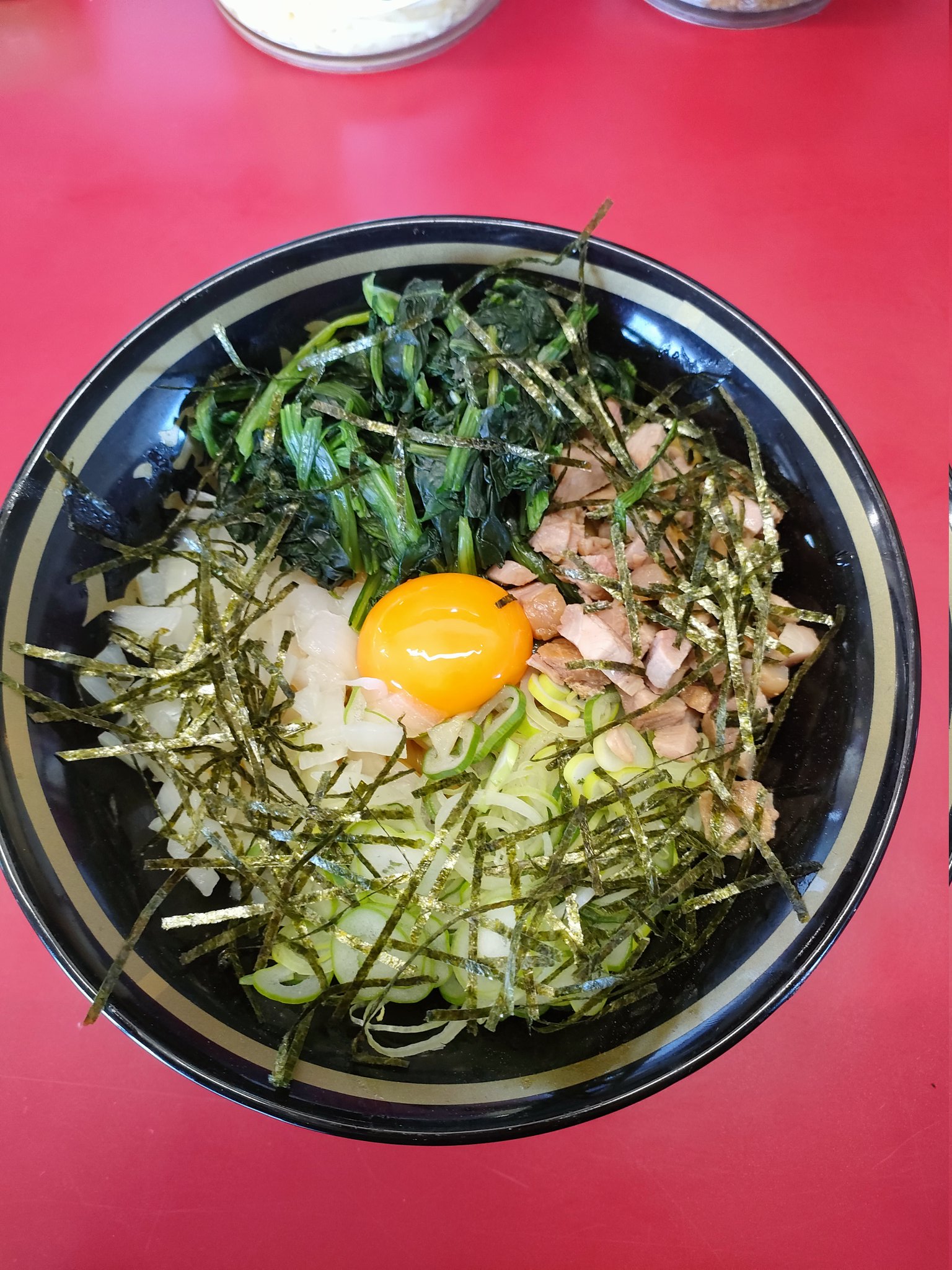 油そば 日清焼そばU.F.O. 濃い濃いラー油マヨ付き醤油まぜそば」(3月21